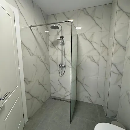 Minimalist Apartment *